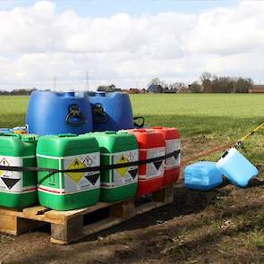 LTO onderschrijft dat een gezamenlijke aanpak noodzakelijk is. “Boeren staan machteloos tegen deze criminelen. Er is zelfs sprake van bedreiging als ondernemers weigeren hun medewerking te verlenen”.