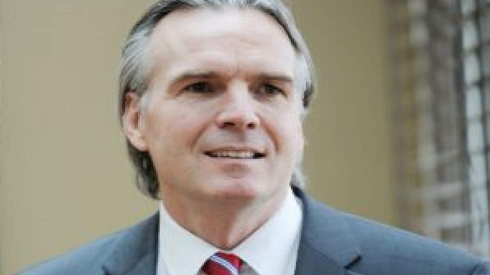 De Nederlander Ronald Kers (foto) wordt per 1 juni de nieuwe directeur (CEO) van de Britse onderneming 2 Sisters Food Group, waartoe ook het Nederlandse vleeskuikenslachterij 2 Sisters Storteboom behoort.