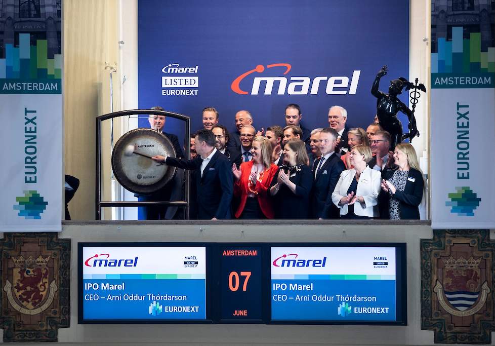 Vrijdag 7 juni luidde Marel CEO Árni Oddur Thórdarson de gong aan de Euronext beurs in Amsterdam, ten teken van de eerste handelsdag van Marel aandelen op de Nederlandse beurs.