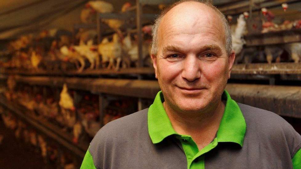 Fotoserie: Drinknippels boven voergoot uitkomst voor onbehandelde hennen