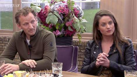 Bart Kemp en Anja Henken aan tafel bij Business Class
