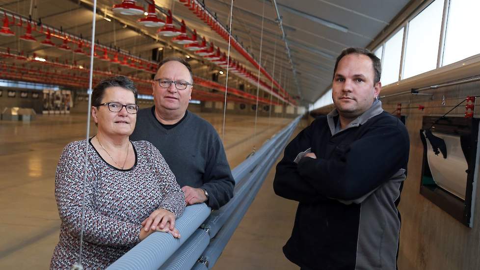 Lees de uitgebreide reportage met het ondernemersverhaal van de familie van Dijk-Nooijen zaterdag 7 of zaterdag 21 december in de regionale agrarische vakbladen Stal & Akker, Vee & Gewas, Veldpost en Agraaf.