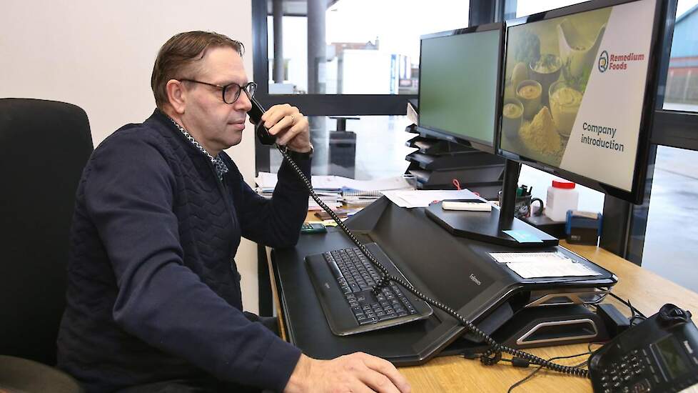 Het overleg met Remedium Food gebeurt grotendeels online en via telefoon. De Lemmers kennen Ovostar al een aantal jaren en vinden het een betrouwbare partner met hoog kennisniveau. Math focust zich op inkoop en algemene zaken, Joep op verkoop en marktontw