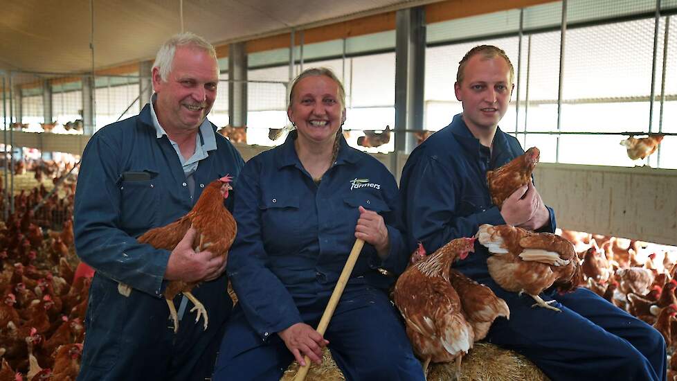 „Na de nieuwbouw heb ik een mooi bedrijf voor de toekomst. Het genetisch potentieel van leghennen wordt ieder jaar beter. Daarom is mijn streven om iedere koppel beter te draaien”, noemt Berend-Jan zijn ondernemersdoel voor de komende jaren. „We houden de