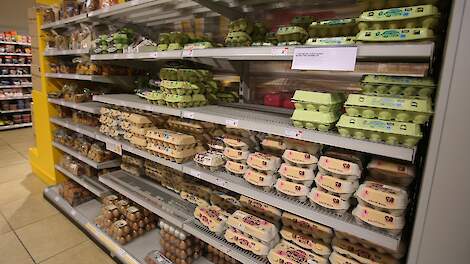 Het eierschap bij een vestiging van Jumbo. „Brood en eieren zijn de producten waar supermarkten de meeste marge op maken", zegt inkoper Teun van Mourik van eiergroothandel Kwetters.