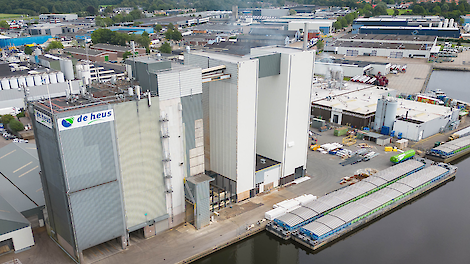 De Heus gelooft en investeert in de pluimveesector.