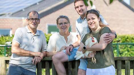Fotoserie: 'Hopelijk zijn er over vijf jaar ontwikkelmogelijkheden voor ons leghennenbedrijf'