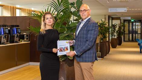 Pluimveesector biedt pluimveevisie 2040 aan minister Wiersma aan