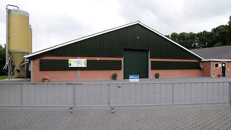 LVVN stelt bezoekverbod van pluimveestallen in