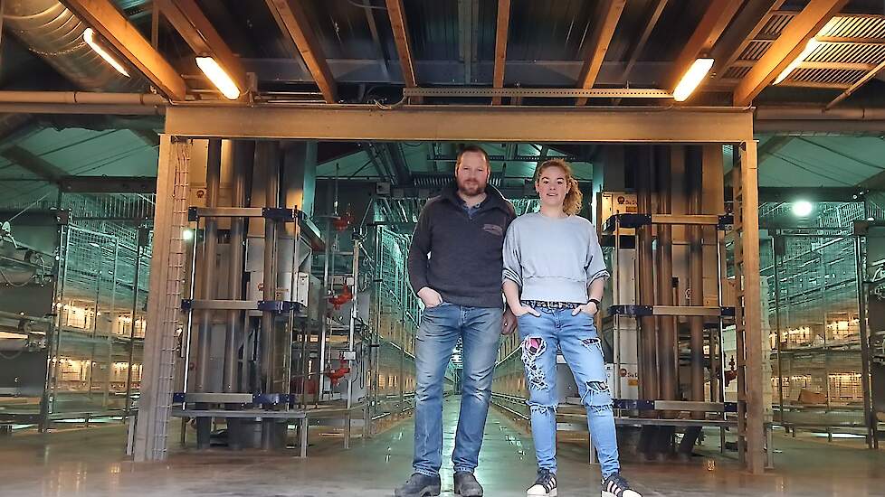 Galvanisering Van Stalen Buizen Voor De Installatie Van Een Koelsysteem Waterleidingen Gekoeld Waterleidingnet Gelast 186317785
