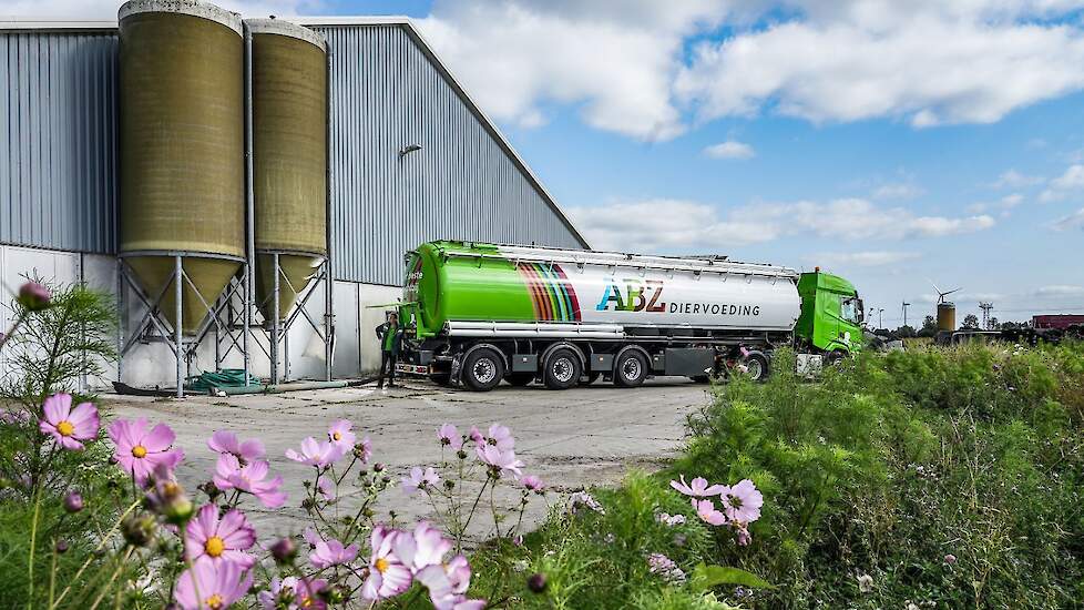 ABZ Diervoeding verkoopt minder mengvoer maar sluit 2025 positief af